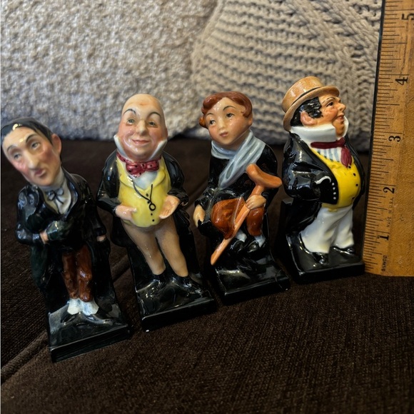 Royal Doulton Red and Green Decorative Accents Vintage colección . 15 characters - Picture 16 of 16